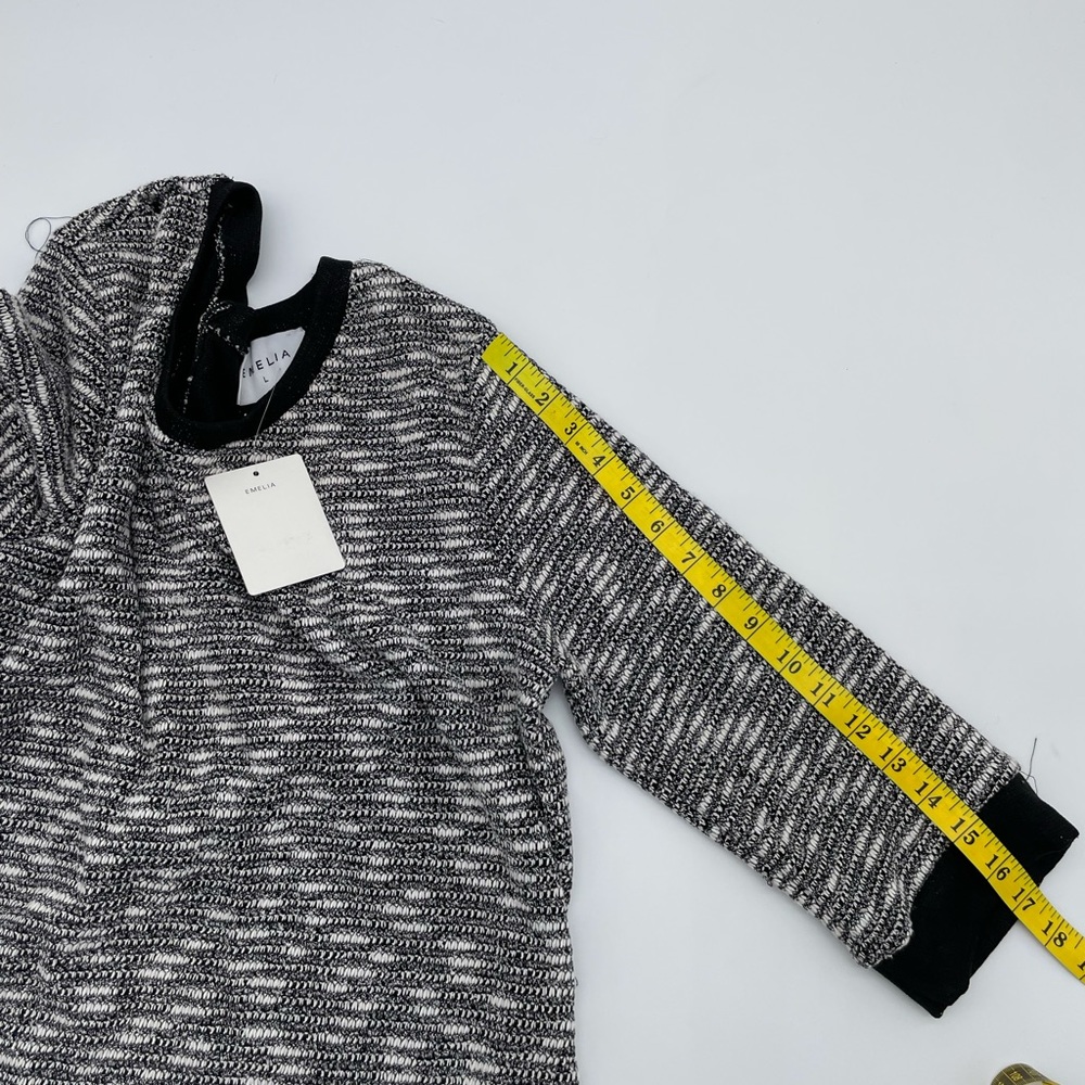 Emelia L Black White 3/4 Sleeve pullover Knit Sweater - Picture 11 of 11
